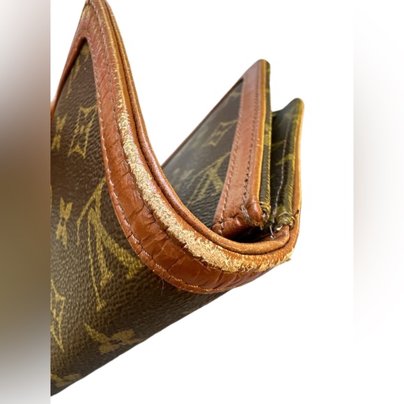 LOUIS VUITTON DAMME POCHETTE GM 🌟AUTHENTIC 🌟 - Picture 5 of 16